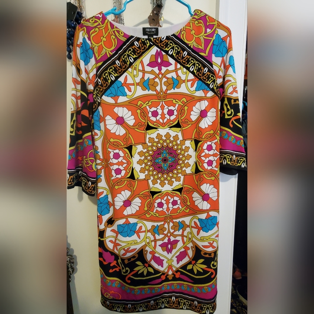 Dress Nicole Small excellent condition